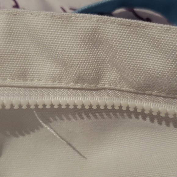 Egg Girl Tote - Picture 10 of 16